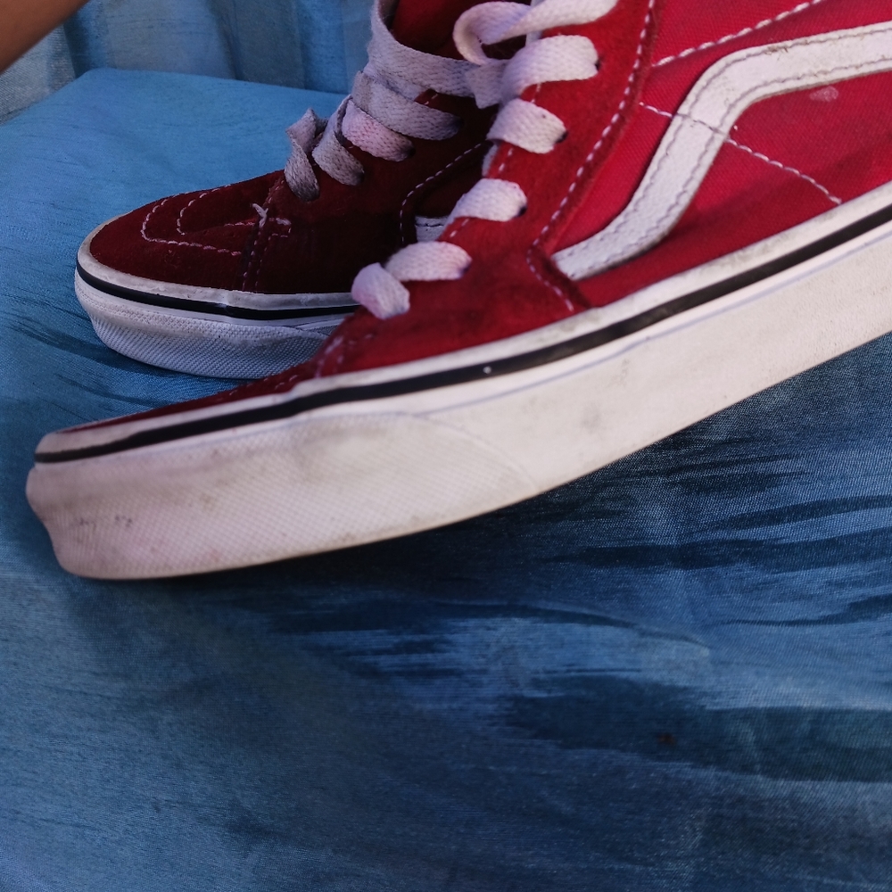 Vans - Picture 3 of 5